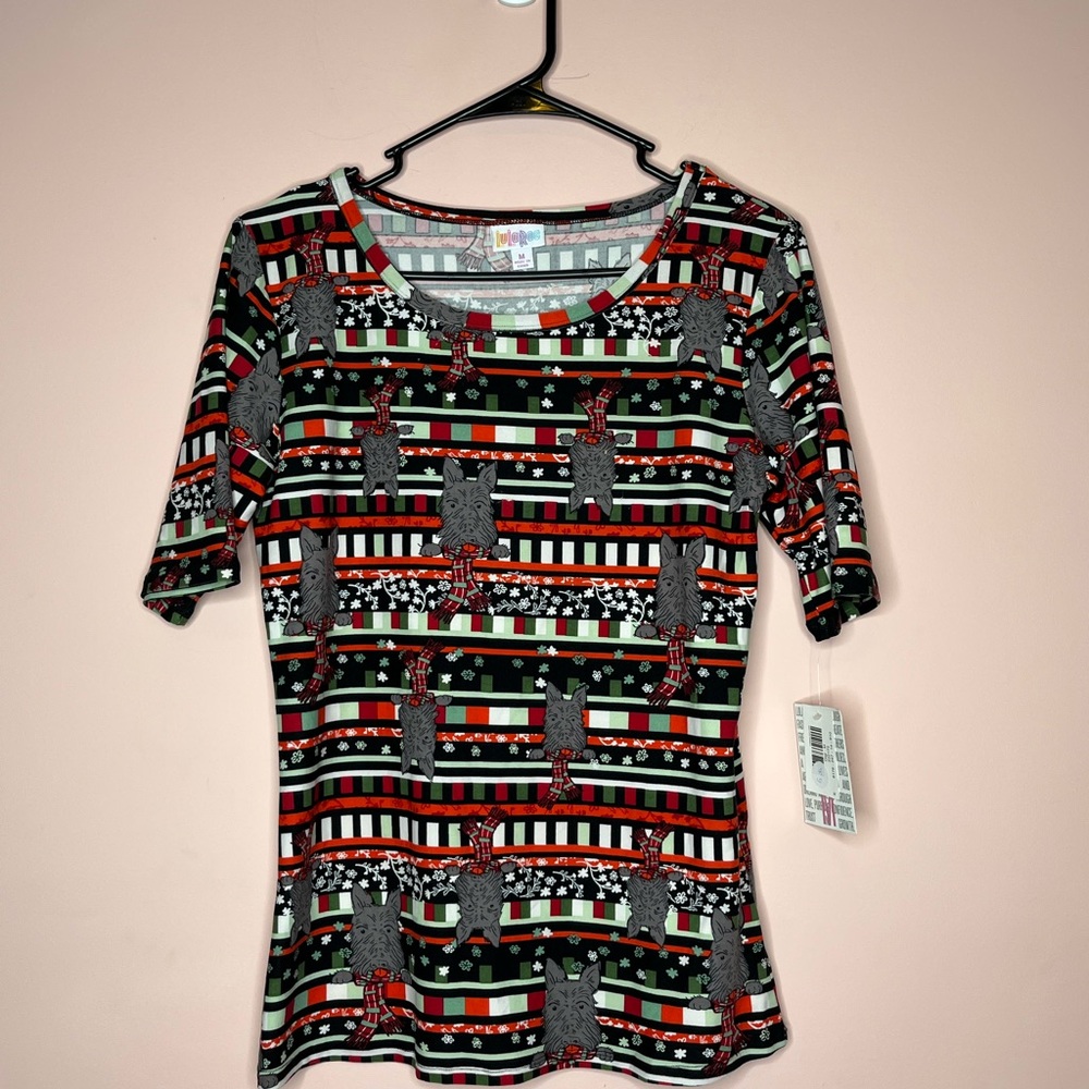NWT LuLaRoe Gigi Festive Top